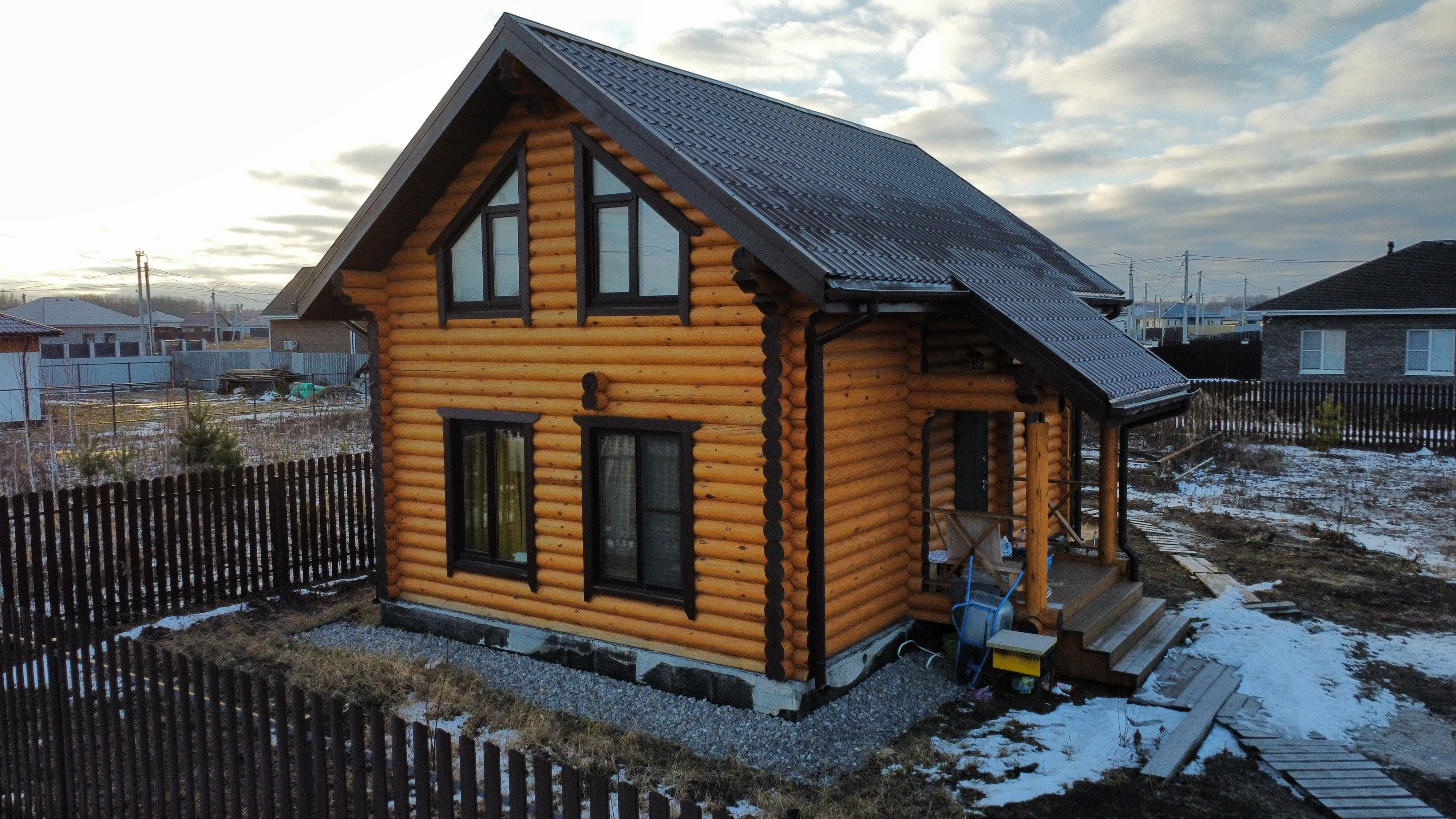 Проект № 1333 г. Тюмень КП Сказка, Ирбитский тракт. Окончание строительства март 2023г 